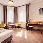 Daniel Griffin Aparthotel by Artery Hotels
